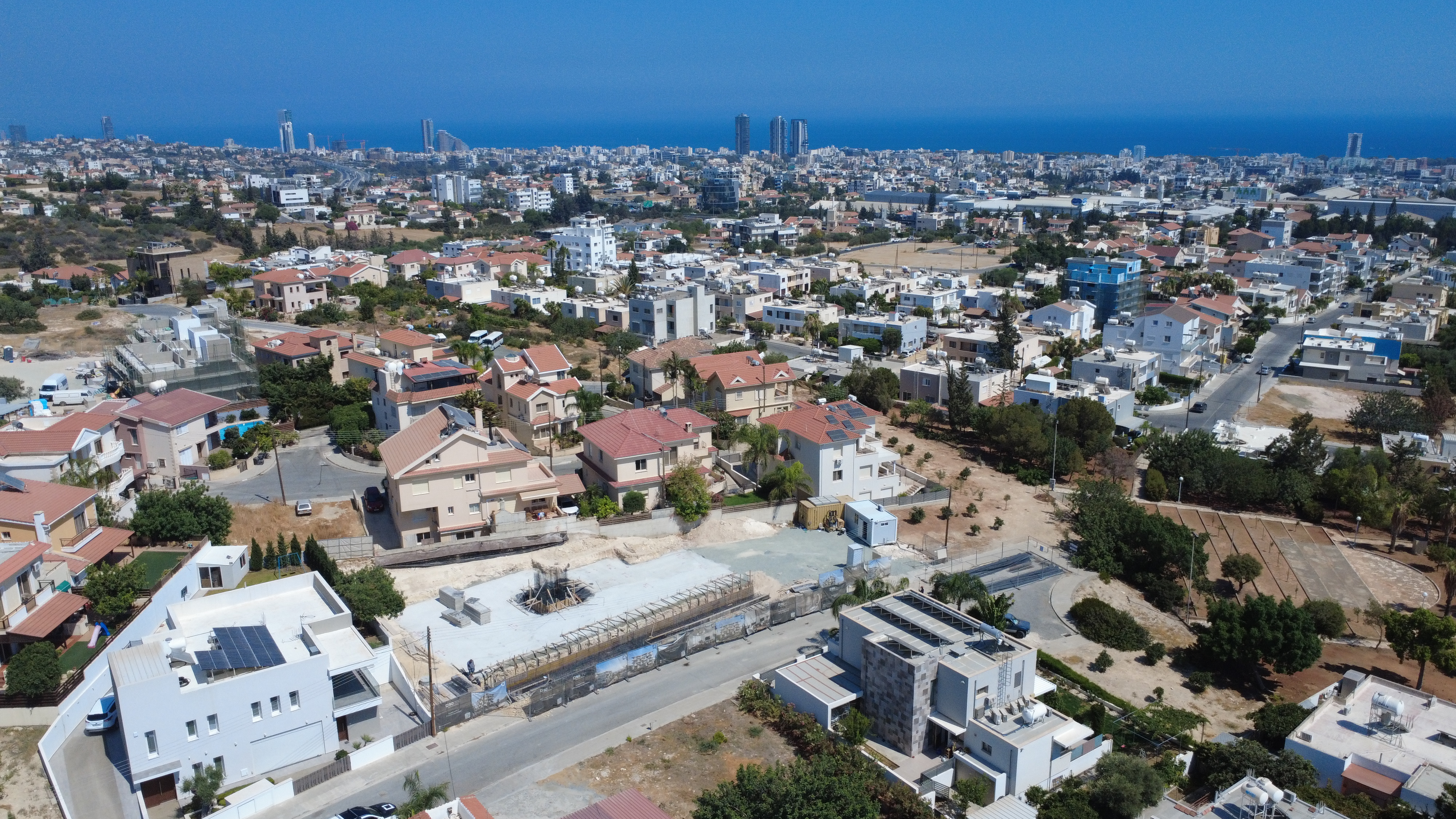Park View Residences: Fantastic City and Sea Views
